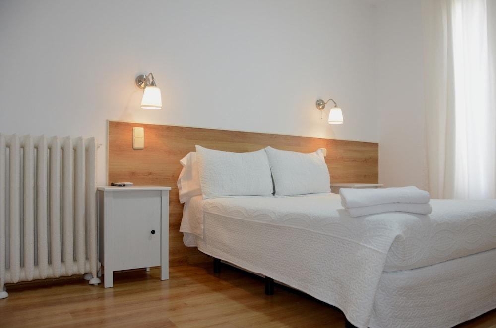 Hostal Nersan2 Madrid Exterior photo