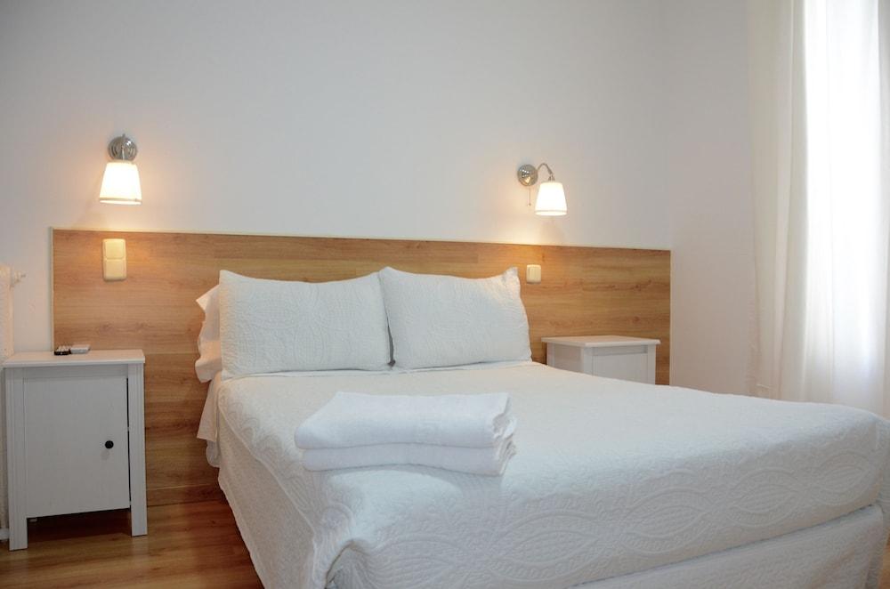 Hostal Nersan2 Madrid Exterior photo