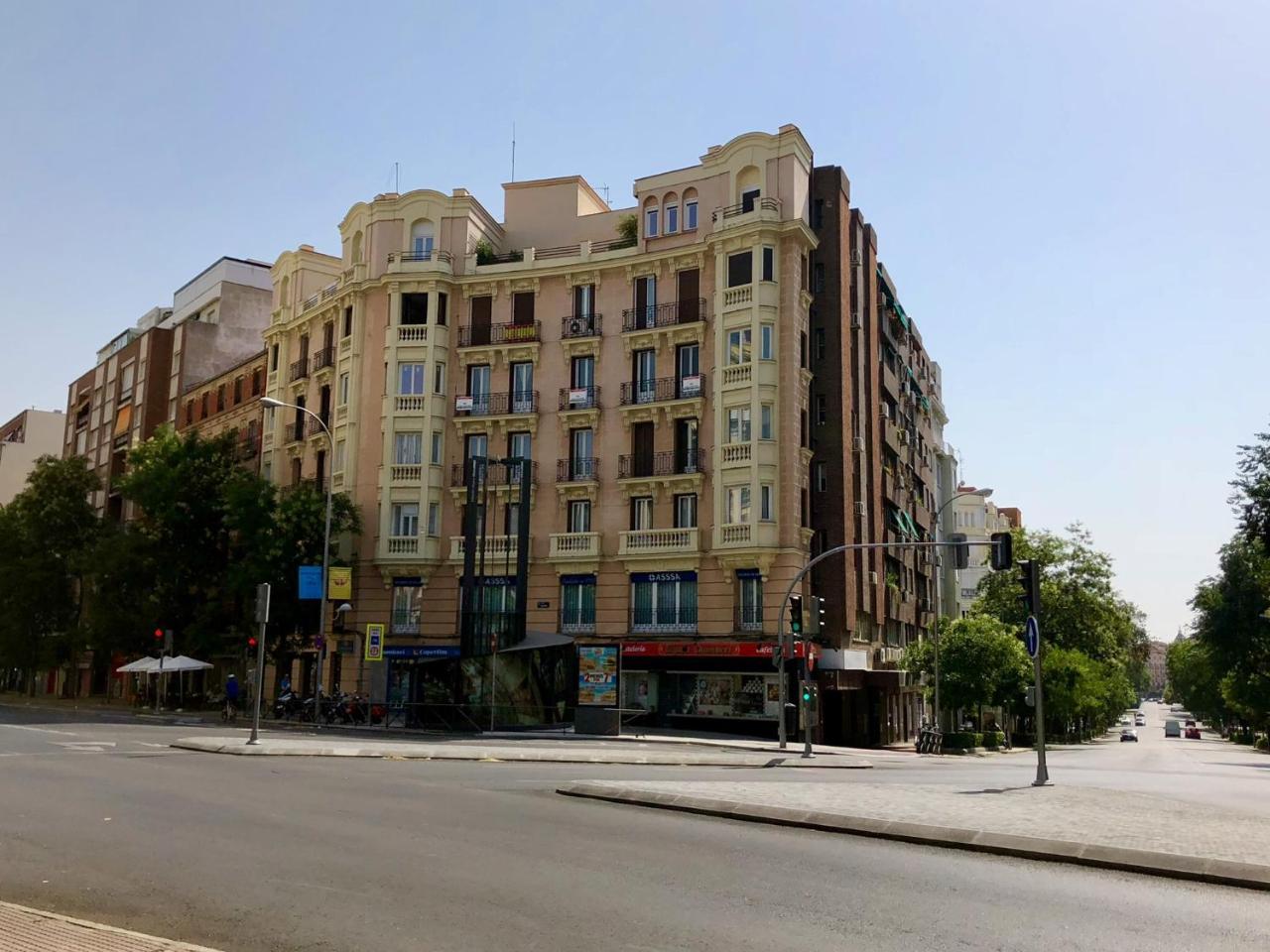 Hostal Nersan2 Madrid Exterior photo